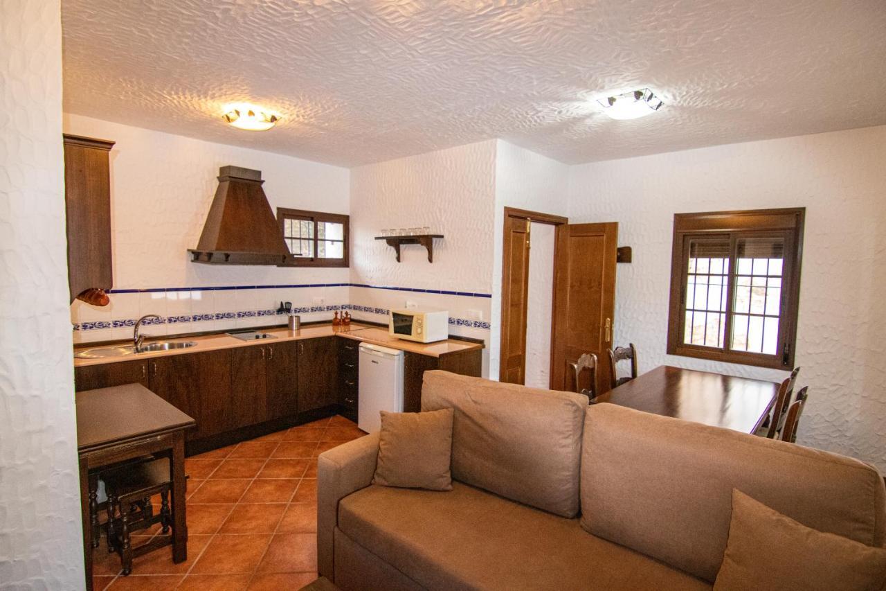 TUGASA Hotel La Posada Villaluenga Del Rosario Bagian luar foto