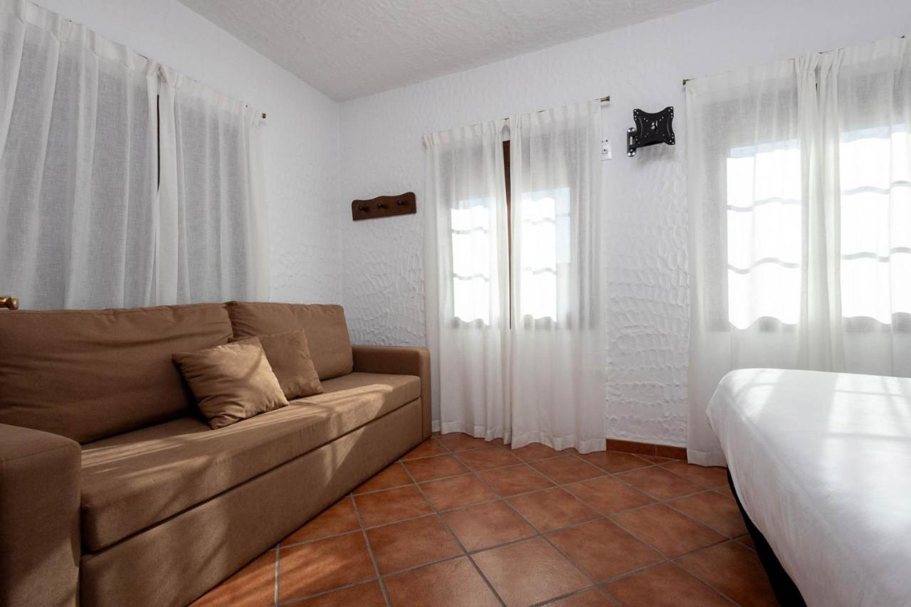 TUGASA Hotel La Posada Villaluenga Del Rosario Bagian luar foto