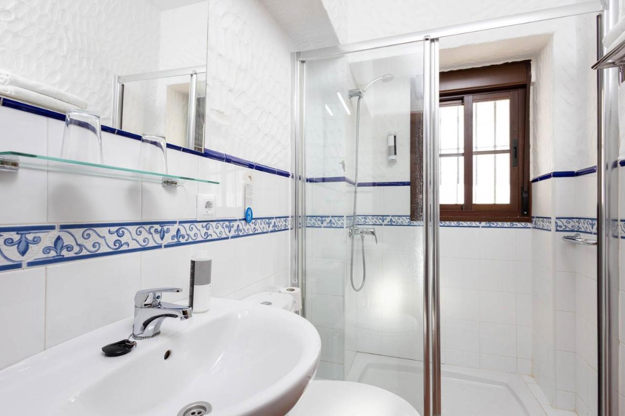 TUGASA Hotel La Posada Villaluenga Del Rosario Bagian luar foto