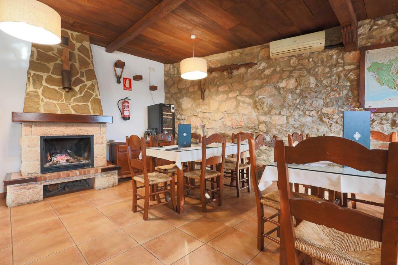 TUGASA Hotel La Posada Villaluenga Del Rosario Bagian luar foto