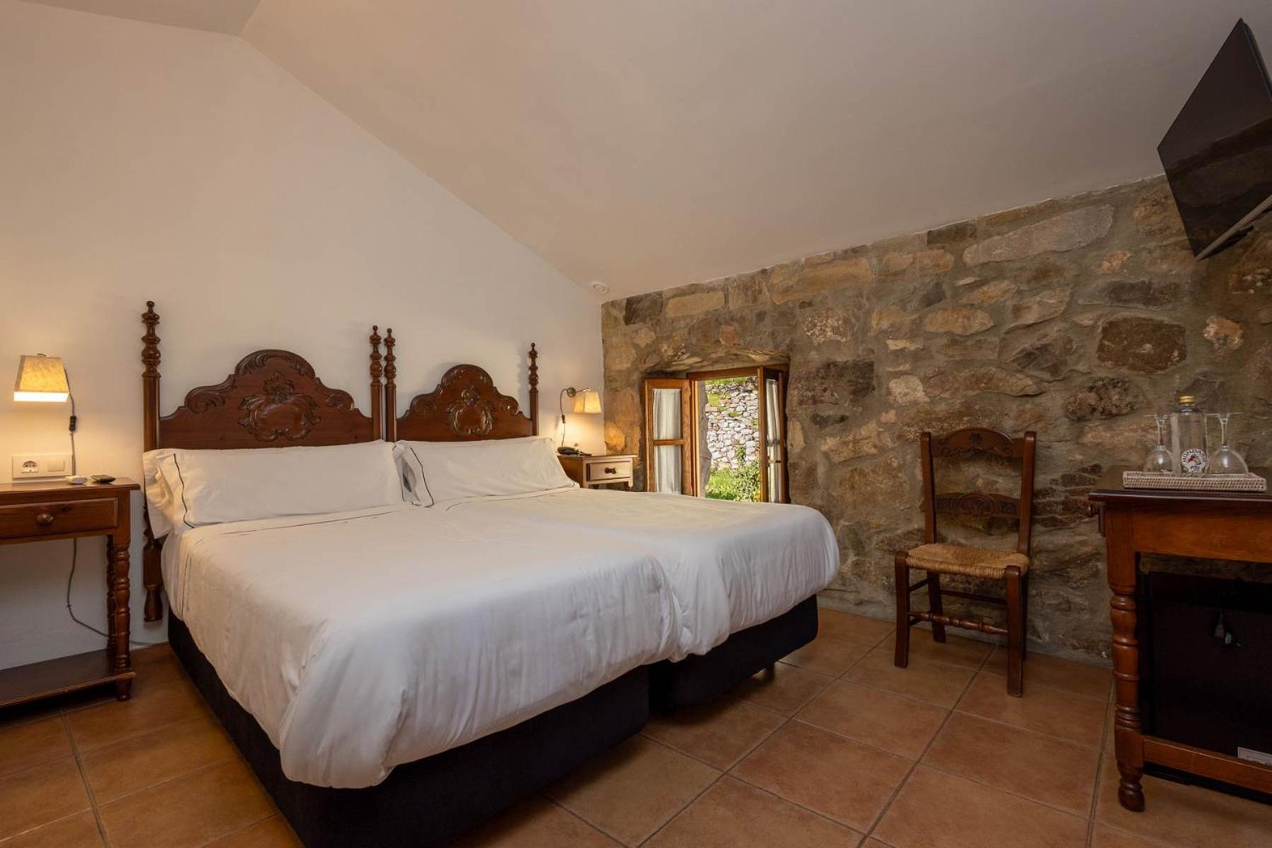 TUGASA Hotel La Posada Villaluenga Del Rosario Bagian luar foto