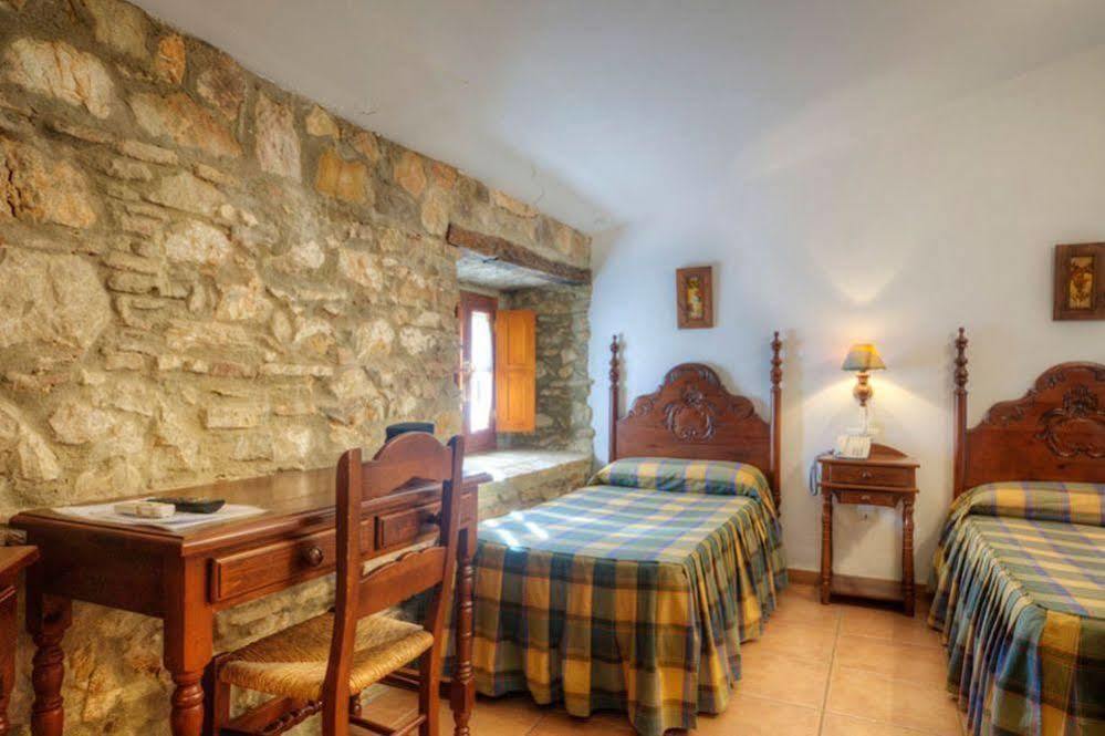 TUGASA Hotel La Posada Villaluenga Del Rosario Bagian luar foto